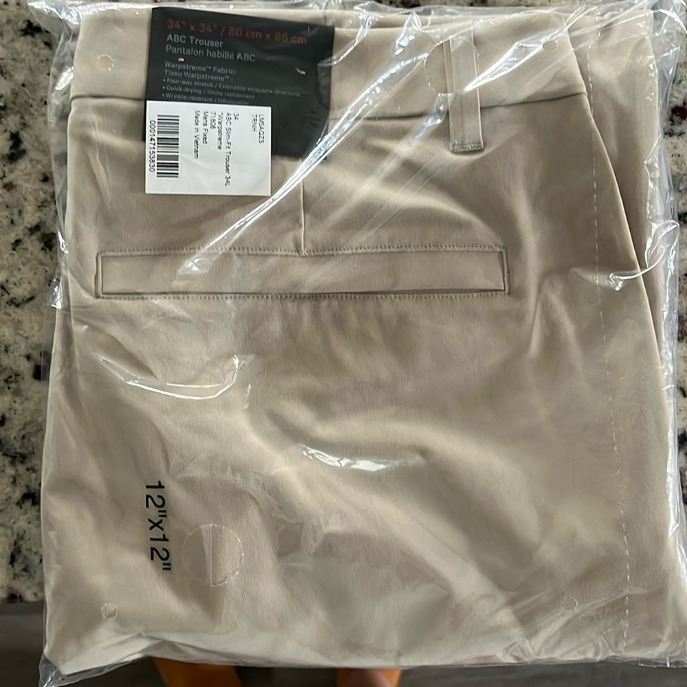 NWT Lulu men’s abc trouser